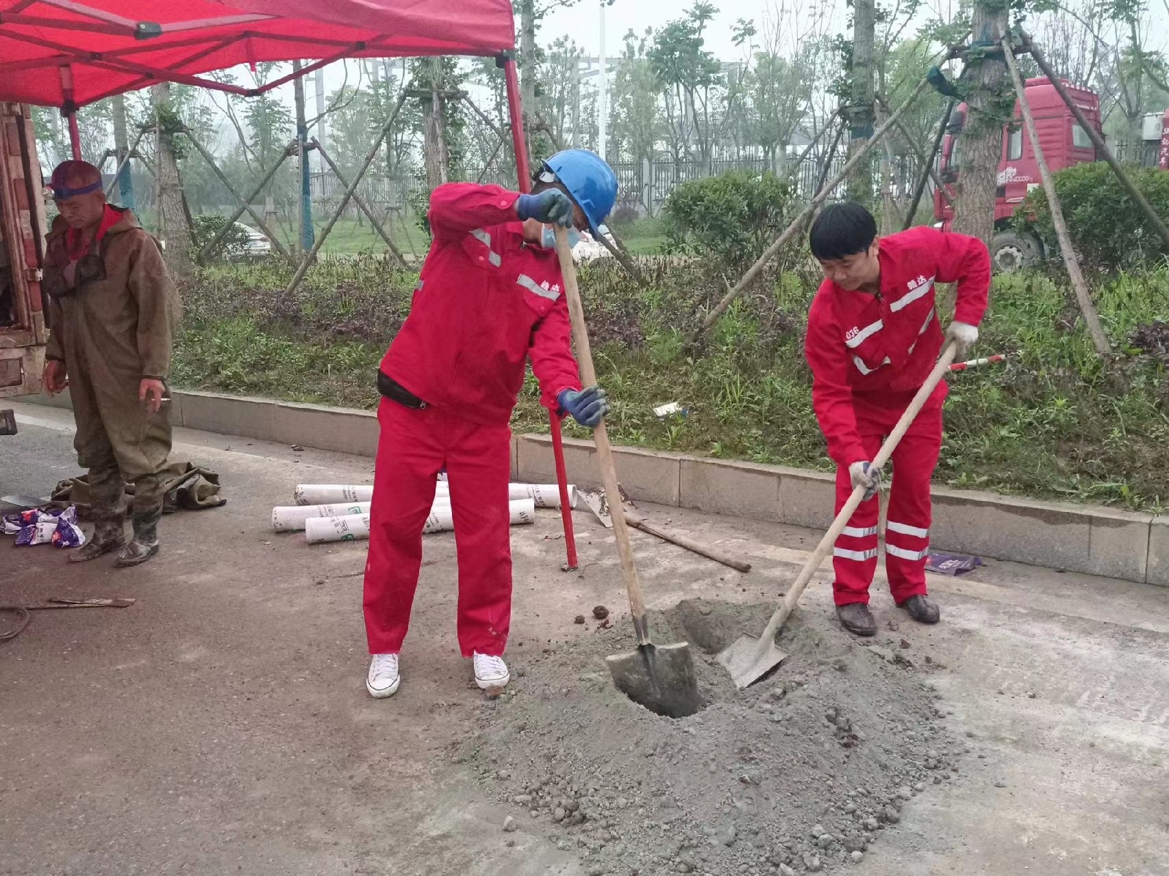 平江管道疏通哪家好】及时进行市政管道清淤